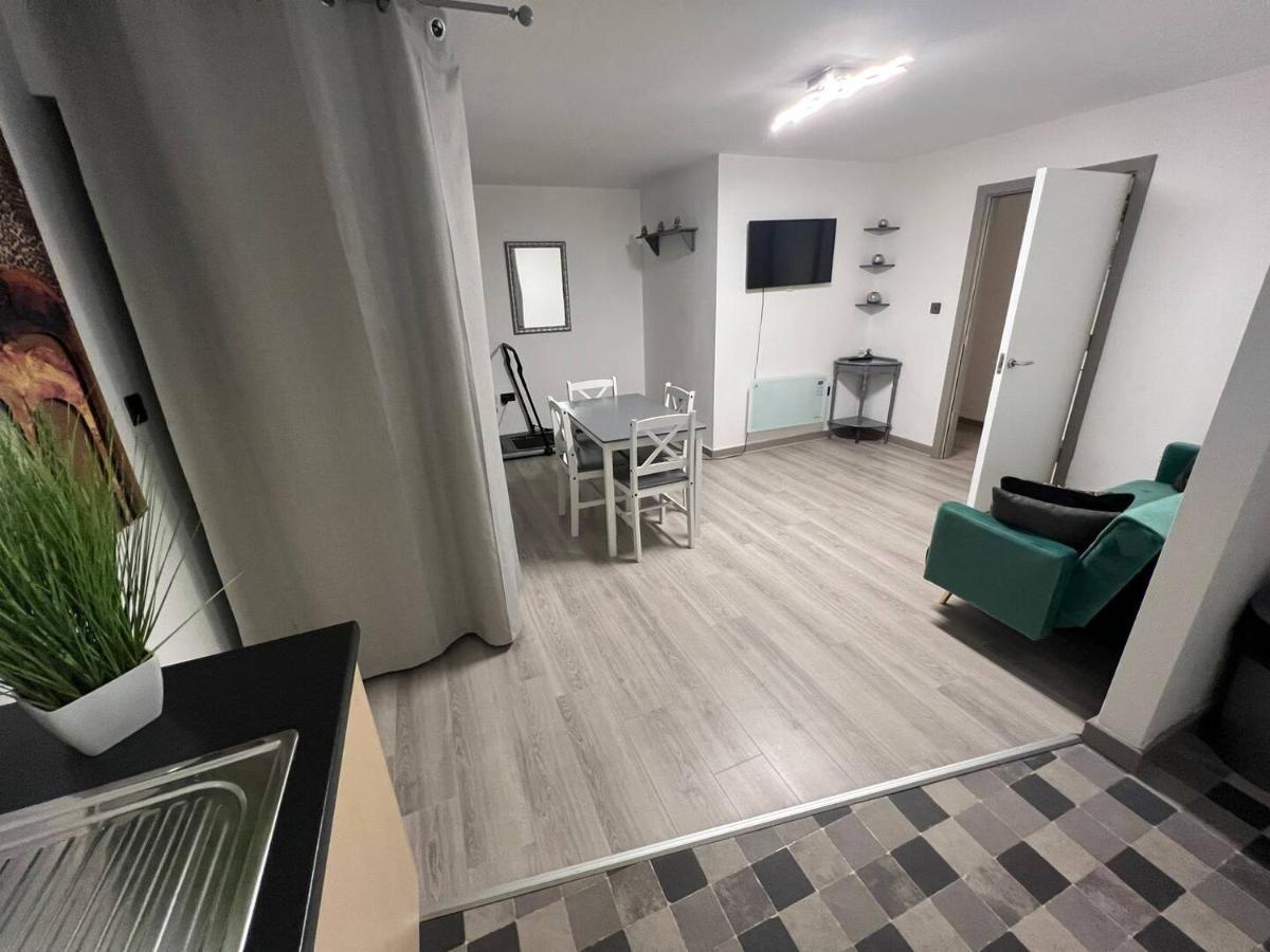 Westside Two Apartment Birmingham Bagian luar foto